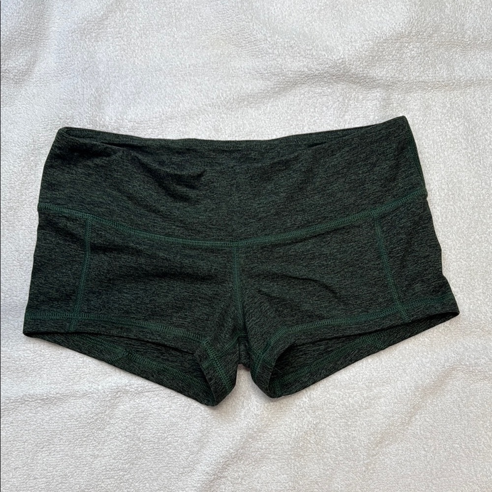 Fleo Green Athletic Shorts for Active Performance